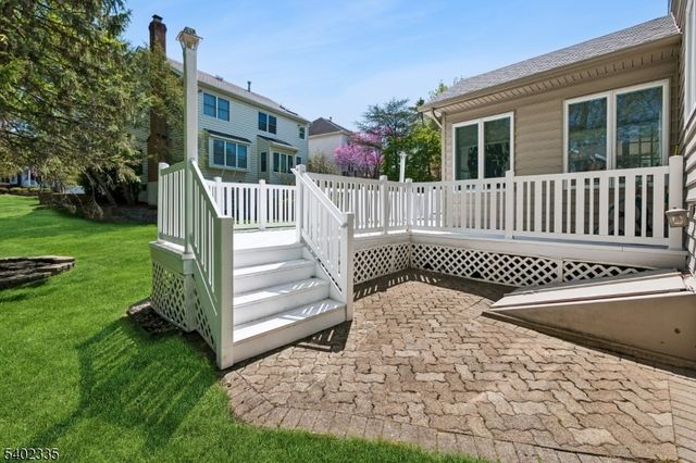 9 Tartan Dr, Bernards Twp., NJ 07920