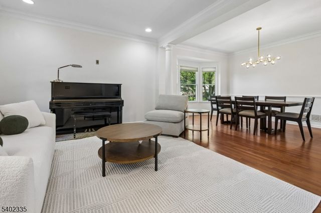 9 Tartan Dr, Bernards Twp., NJ 07920