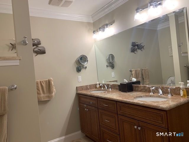 20 Madison Lane 20, Avon, CT 06001