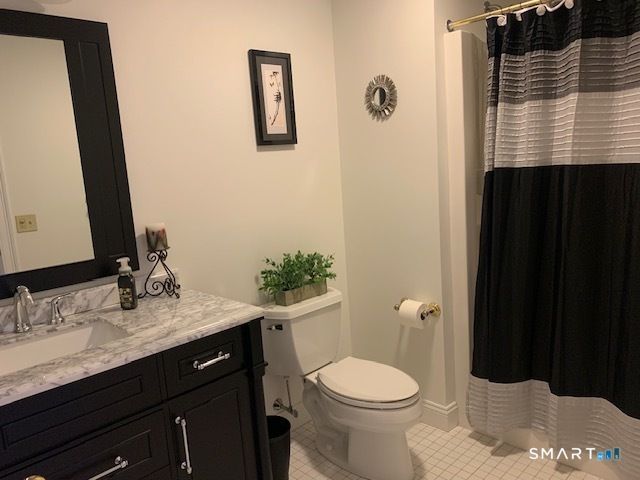 20 Madison Lane 20, Avon, CT 06001