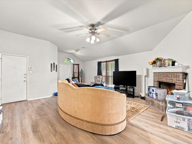 1011 Cruise Street, Denton, TX 76207
