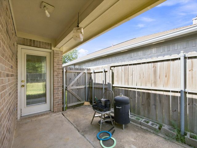 1011 Cruise Street, Denton, TX 76207
