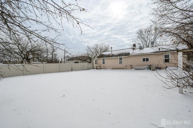 131 Stokes Avenue, Ewing, NJ 08638