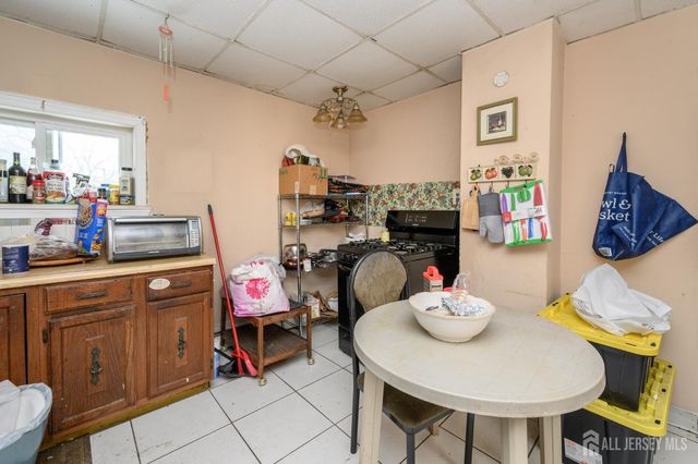 131 Stokes Avenue, Ewing, NJ 08638