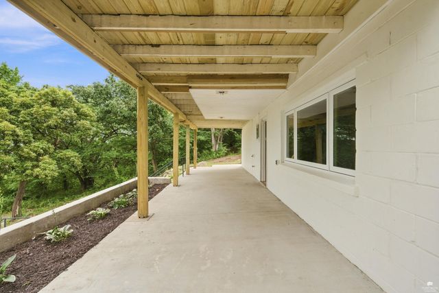 3116 Oak Shores Road, Manhattan, KS 66503