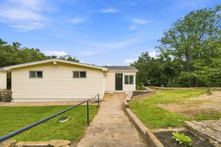 3116 Oak Shores Road, Manhattan, KS 66503
