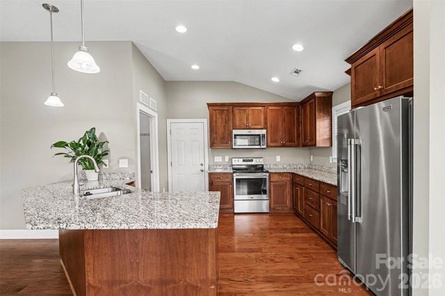 3552 Brickwood Circle, Midland, NC 28107