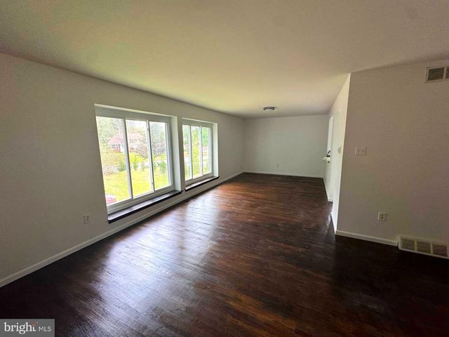 146 OAK PINES BLVD, Pemberton, NJ 08068
