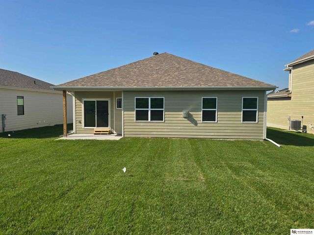 16105 Isabella Street, Bennington, NE 68007