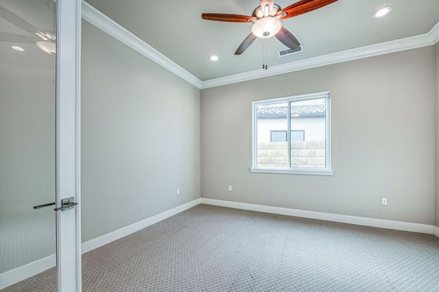 11421 N Live Oak Drive, Fresno, CA 93730