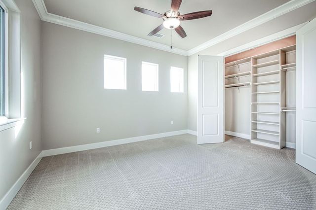 11421 N Live Oak Drive, Fresno, CA 93730