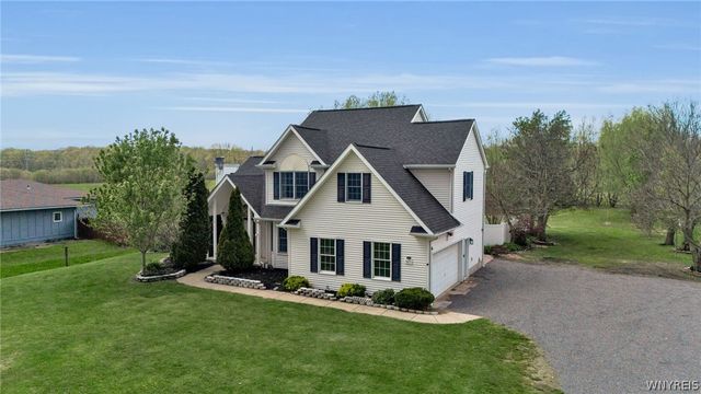 5435 Mapleton Road, Pendleton, NY 14094