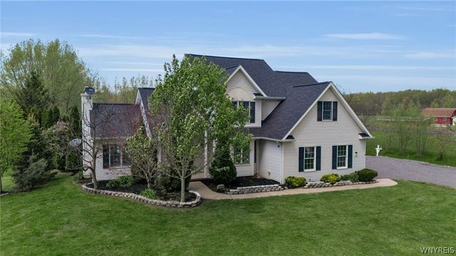 5435 Mapleton Road, Pendleton, NY 14094