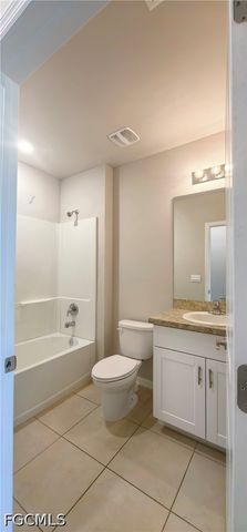 18540 Cronin Sand LN, North Fort Myers, FL 33917