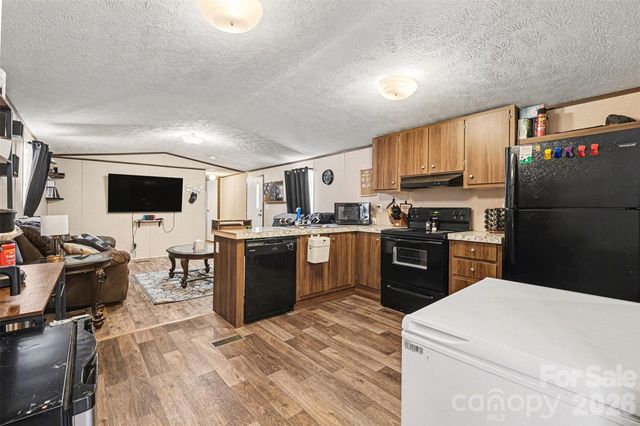 1846 Apple Blossom Road, York, SC 29745