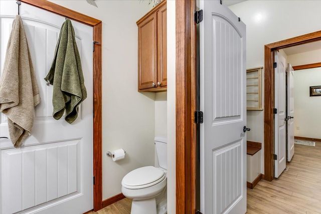1201 N Beau Jardin, Derby, KS 67037