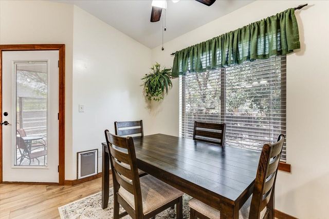 1201 N Beau Jardin, Derby, KS 67037