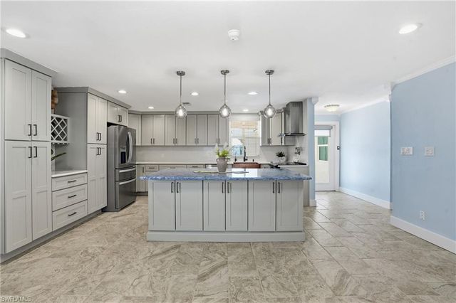 17741 Rebecca AVE, Fort Myers Beach, FL 33931