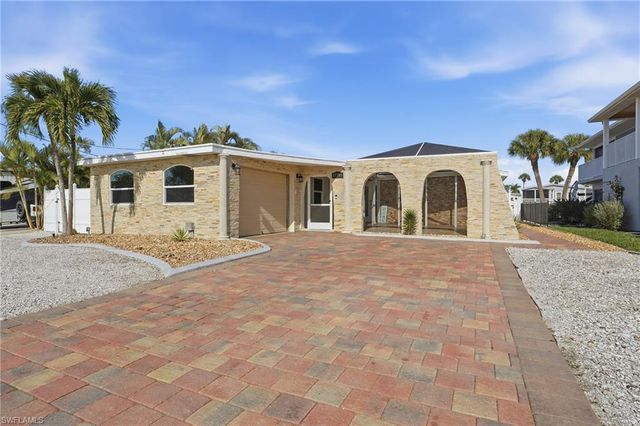 17741 Rebecca AVE, Fort Myers Beach, FL 33931