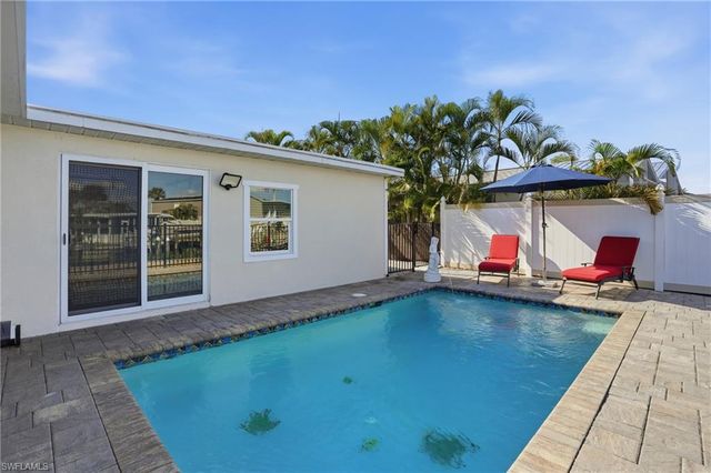 17741 Rebecca AVE, Fort Myers Beach, FL 33931