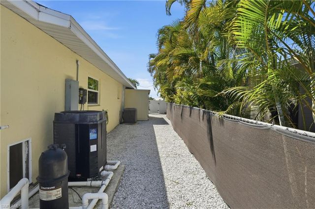 17741 Rebecca AVE, Fort Myers Beach, FL 33931