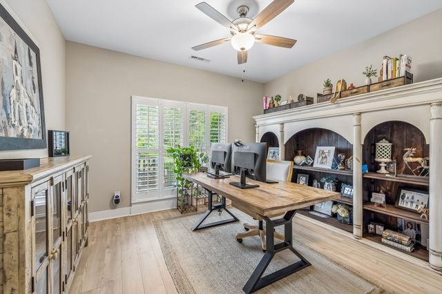 6533 Rusty Blackbird Ct, Murfreesboro, TN 37128