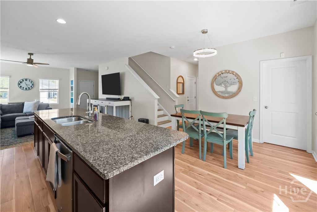 Image 11 of property listing at 337 Excel Drive, Richmond Hill, GA 31324