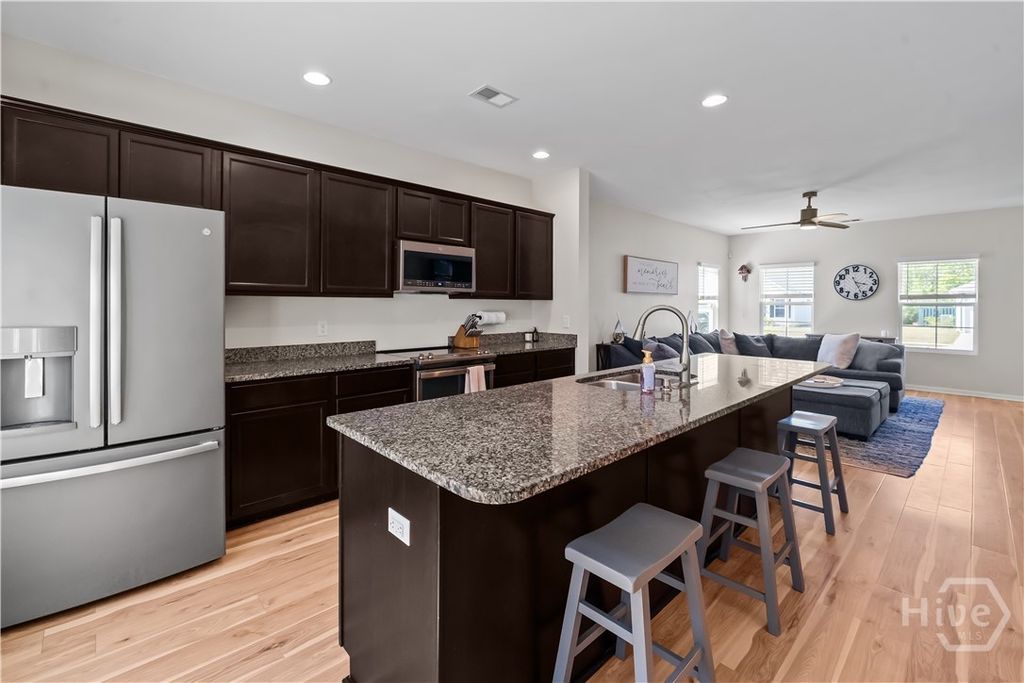 Image 18 of property listing at 337 Excel Drive, Richmond Hill, GA 31324