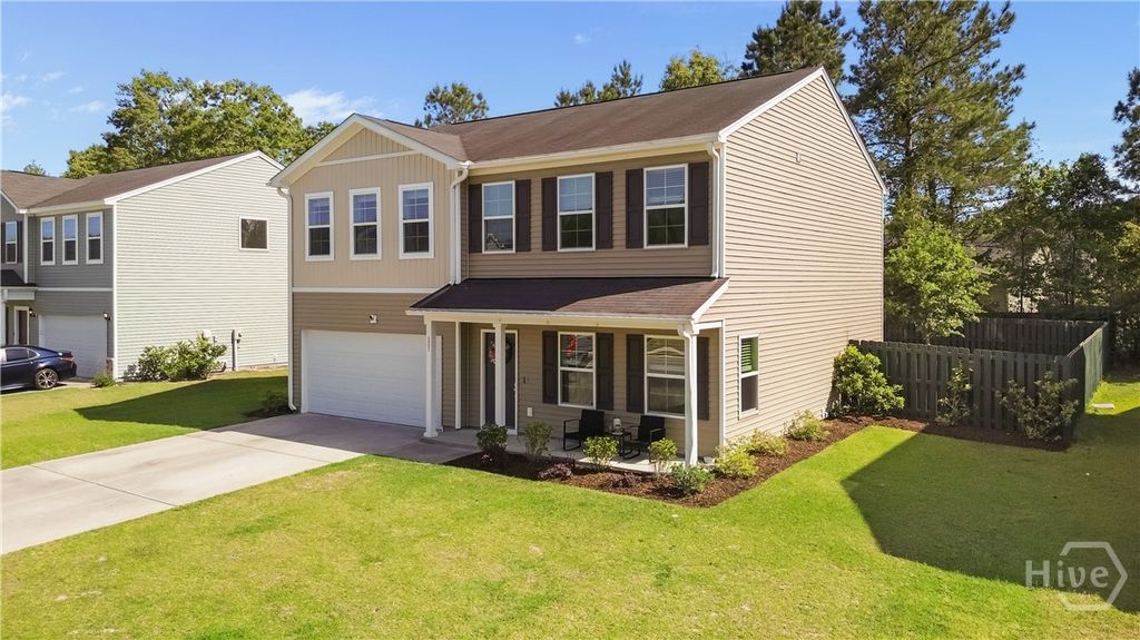 Image 2 of property listing at 337 Excel Drive, Richmond Hill, GA 31324