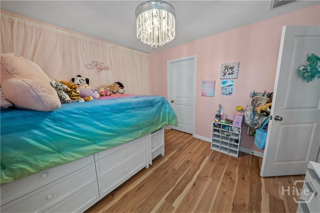 Image 32 of property listing at 337 Excel Drive, Richmond Hill, GA 31324