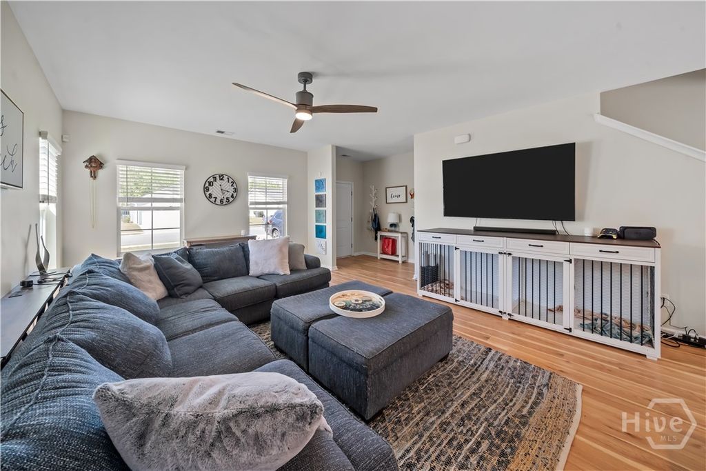 Image 4 of property listing at 337 Excel Drive, Richmond Hill, GA 31324