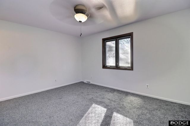 2225 Teakwood Drive, Fremont, NE 68025