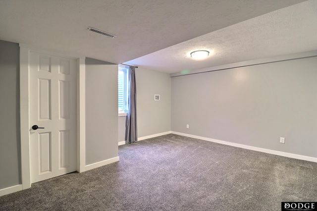 2225 Teakwood Drive, Fremont, NE 68025