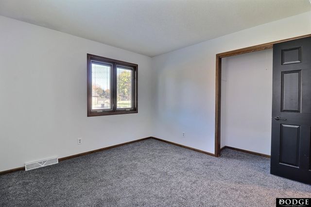 2225 Teakwood Drive, Fremont, NE 68025