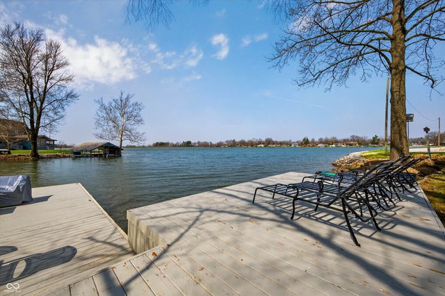 995 E Skyline Drive, Brownstown, IN 47220