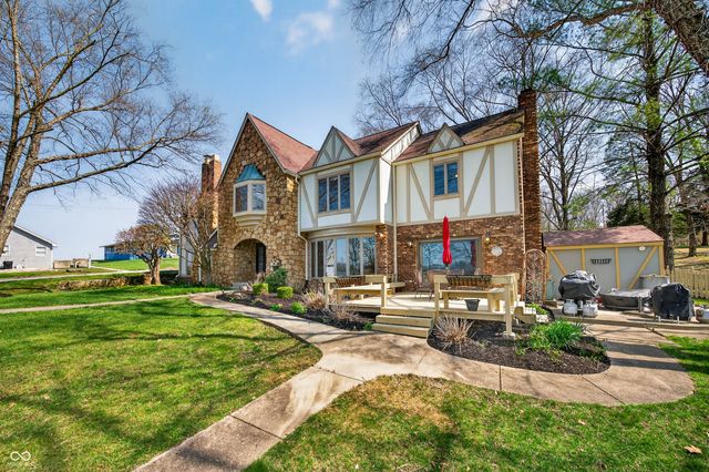 995 E Skyline Drive, Brownstown, IN 47220