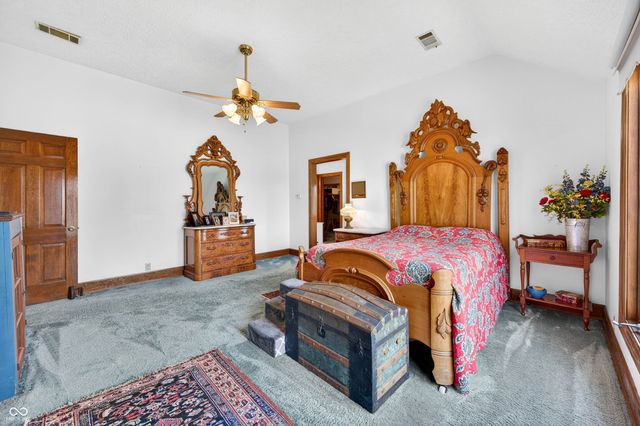 995 E Skyline Drive, Brownstown, IN 47220