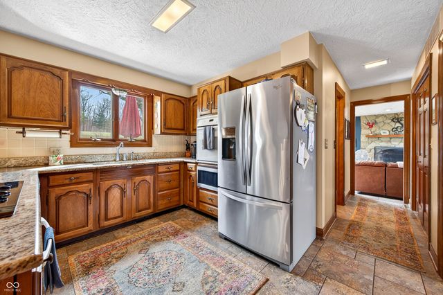 995 E Skyline Drive, Brownstown, IN 47220