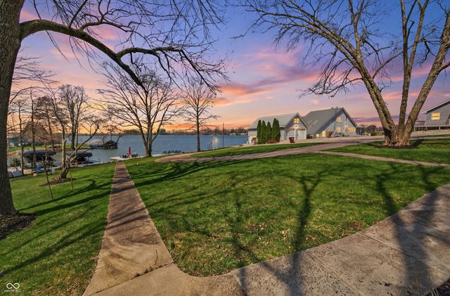 995 E Skyline Drive, Brownstown, IN 47220