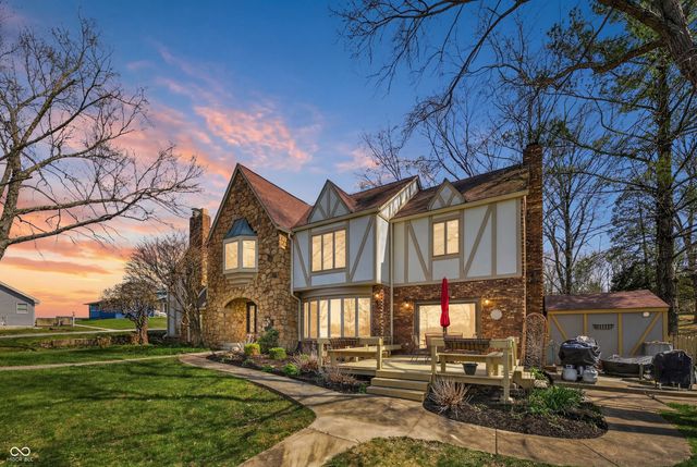 995 E Skyline Drive, Brownstown, IN 47220