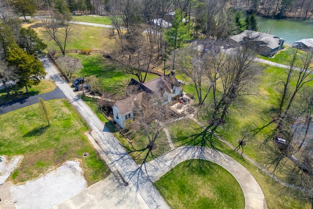 995 E Skyline Drive, Brownstown, IN 47220