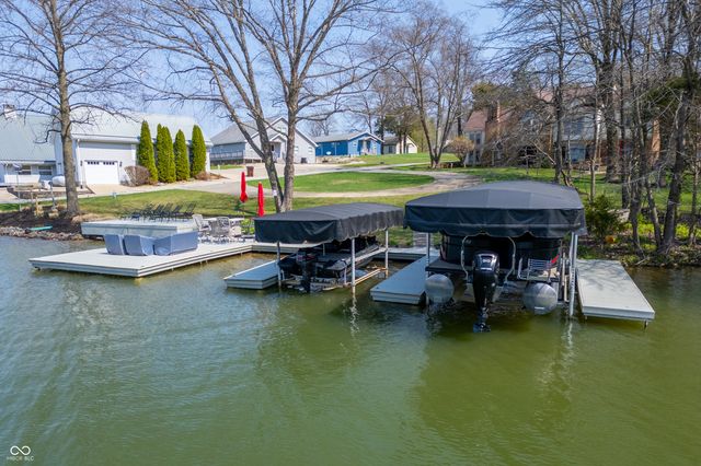 995 E Skyline Drive, Brownstown, IN 47220