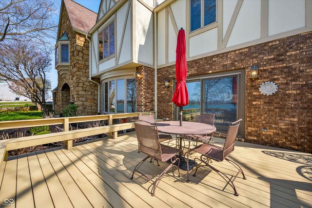 995 E Skyline Drive, Brownstown, IN 47220