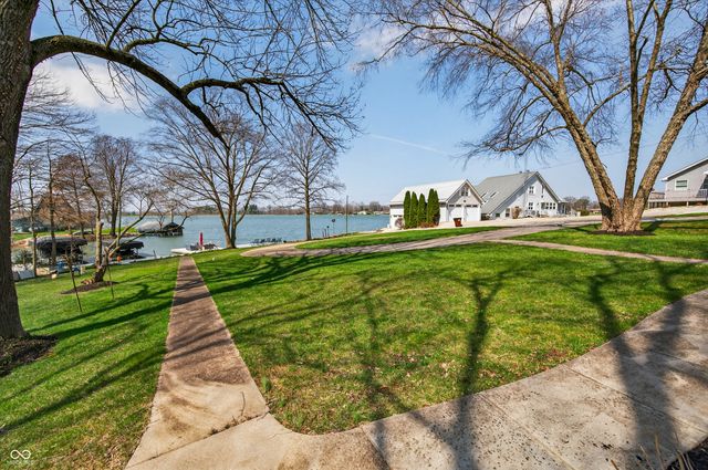 995 E Skyline Drive, Brownstown, IN 47220