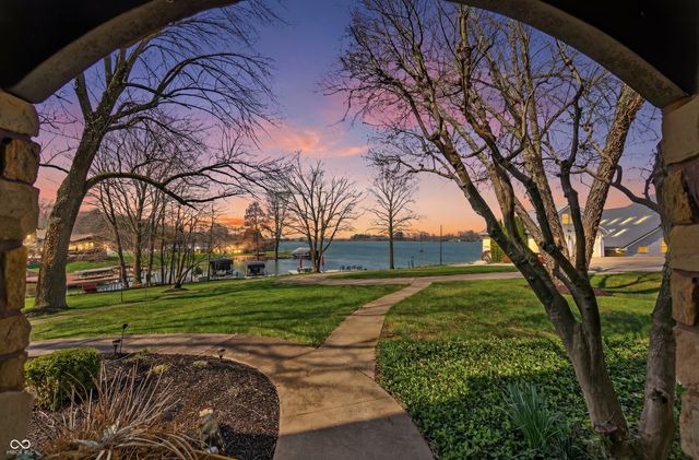 995 E Skyline Drive, Brownstown, IN 47220