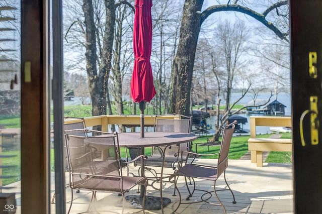 995 E Skyline Drive, Brownstown, IN 47220