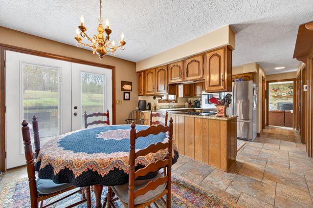 995 E Skyline Drive, Brownstown, IN 47220