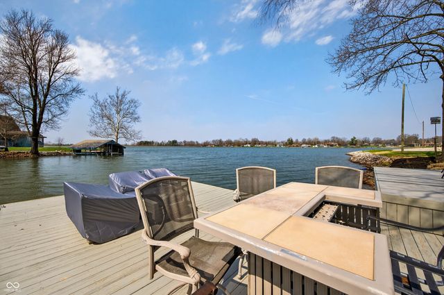 995 E Skyline Drive, Brownstown, IN 47220