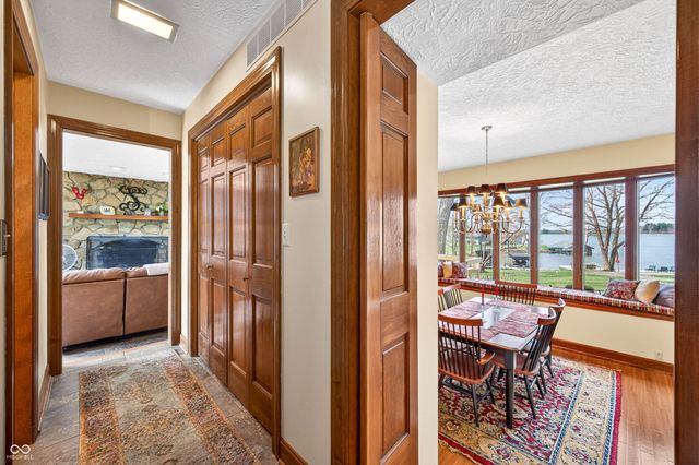 995 E Skyline Drive, Brownstown, IN 47220