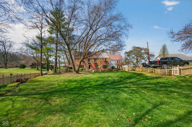 995 E Skyline Drive, Brownstown, IN 47220